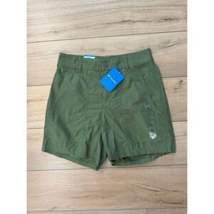 Columbia Holly Hideaway Washed Out Green Shorts Womens Sz 6 NWT Inseam 5